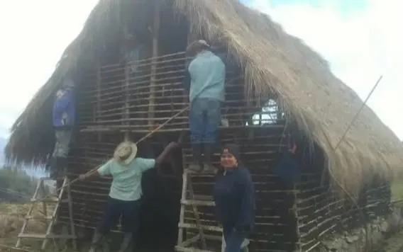 Un caney de caña brava y techo de pajas, como el que fue santuario principal de los Timotes en el Mucurujún.