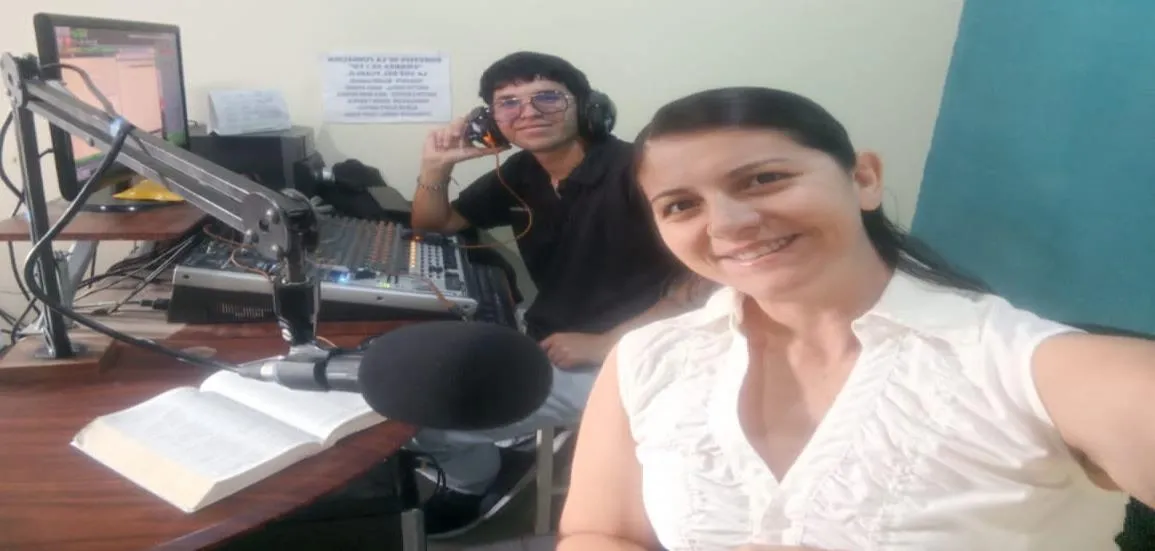 Una selfi desde el estudio, en plena jornada de aniversario.