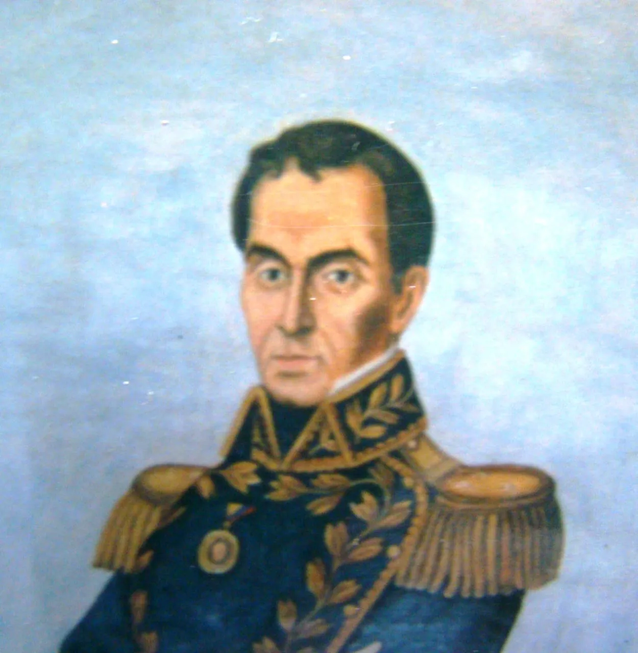 Retrato al óleo del Libertador Simón Bolívar con uniforme de gala.
